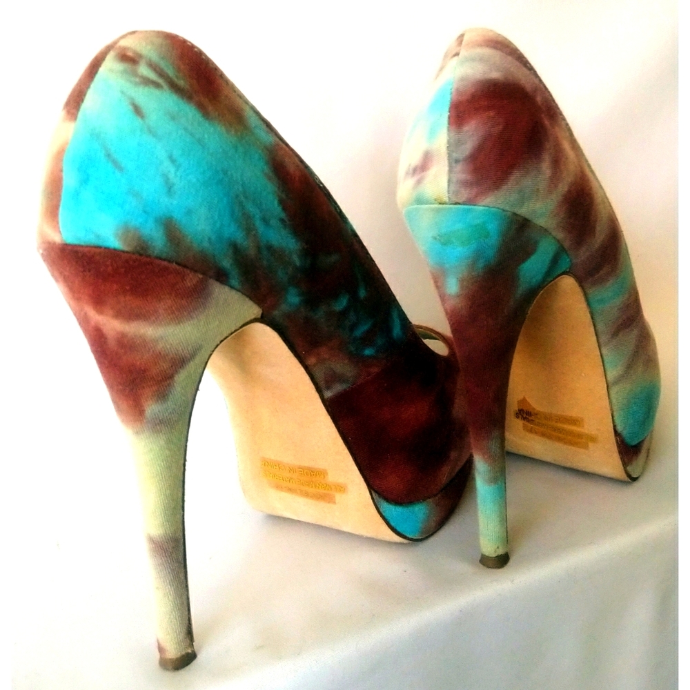 Women's blue/brown tie dye peep toe platform pumps